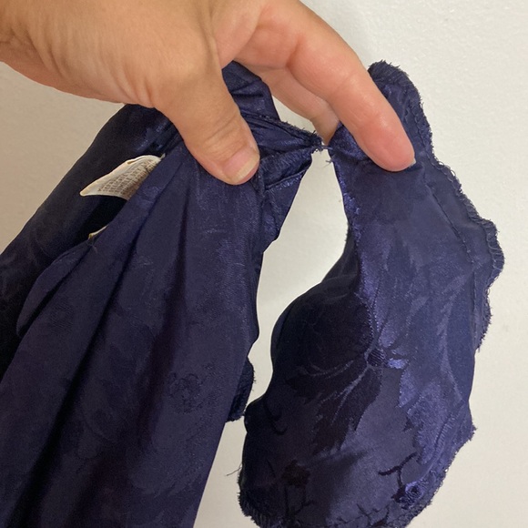 Vintage Victoria's Secret Robe Womens Small Purple Satin Paisley Dressing Gown - Picture 15 of 16